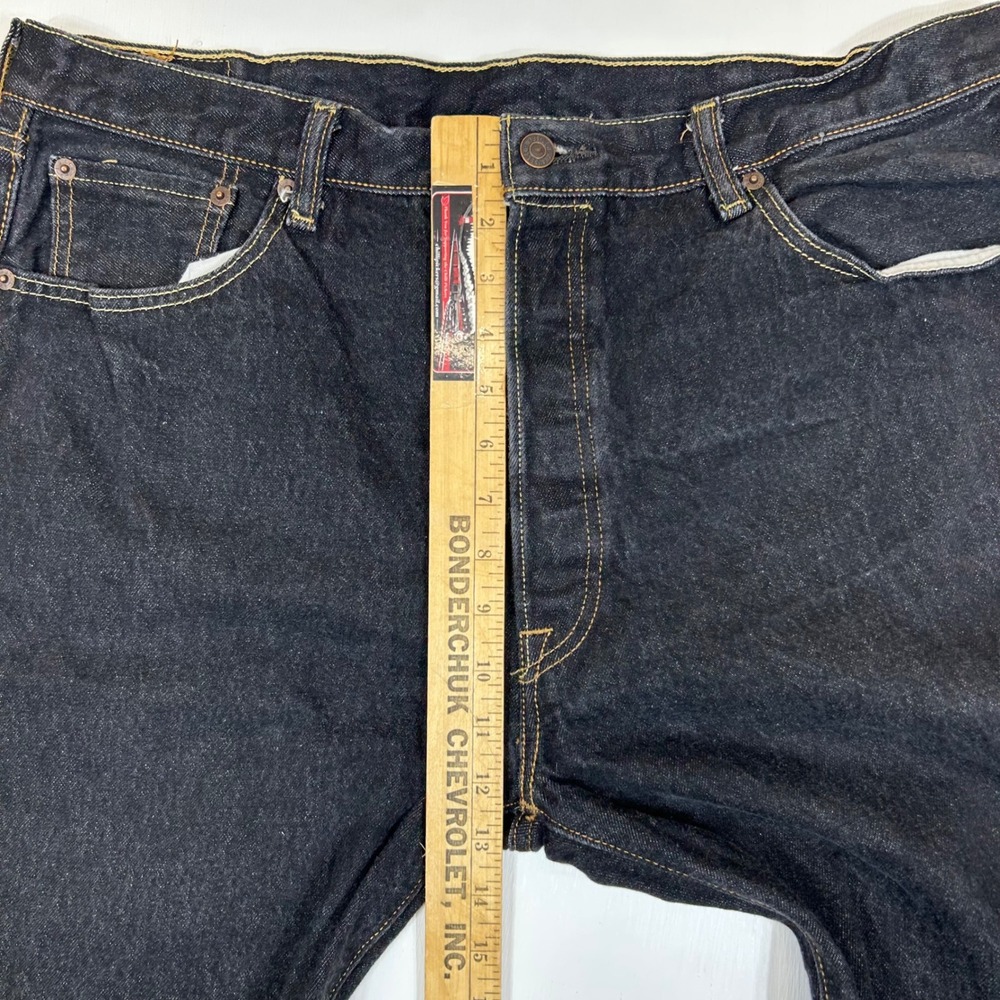 Levis 501 Original Fit Jeans Mens 37x29 Dark Wash Indigo Blue Cotton Button Fly - Picture 7 of 10